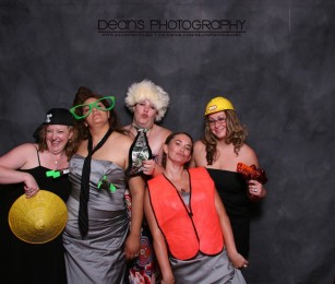 S&J_Booth_181